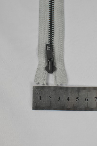 ZIP065 2號拉鏈 成衣單頭拉鏈  黑古銅牙拉鏈款式   密尾拉鏈  不設單獨拉鍊訂購 正面照